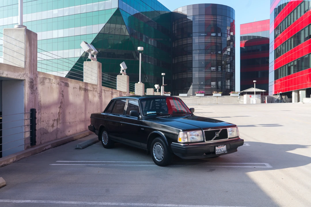 1992 Volvo 244 - Image 3 of 31