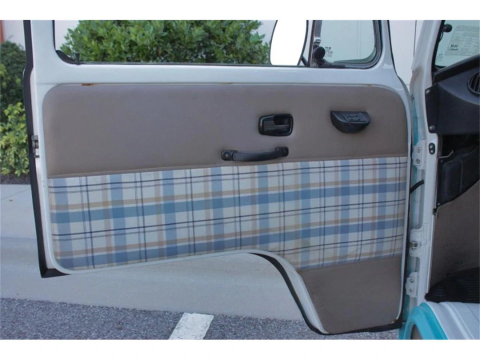 1992 Volkswagen Type 2 - Image 12 of 17