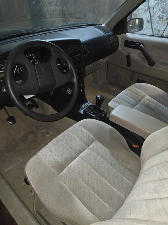 1992 Volkswagen Passat - Image 6 of 9