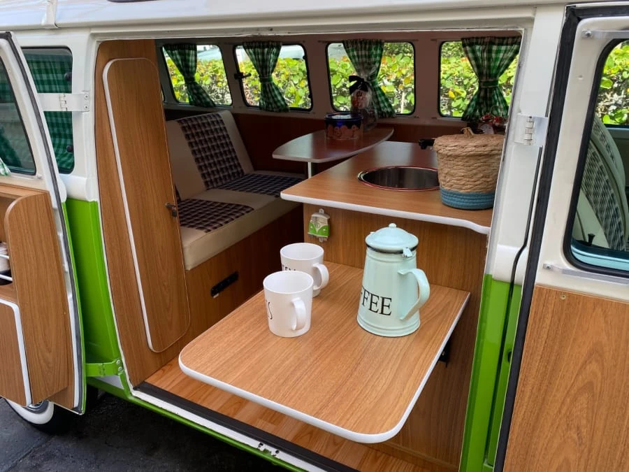 1992 Volkswagen Bay-Window Bus - Image 17 of 30