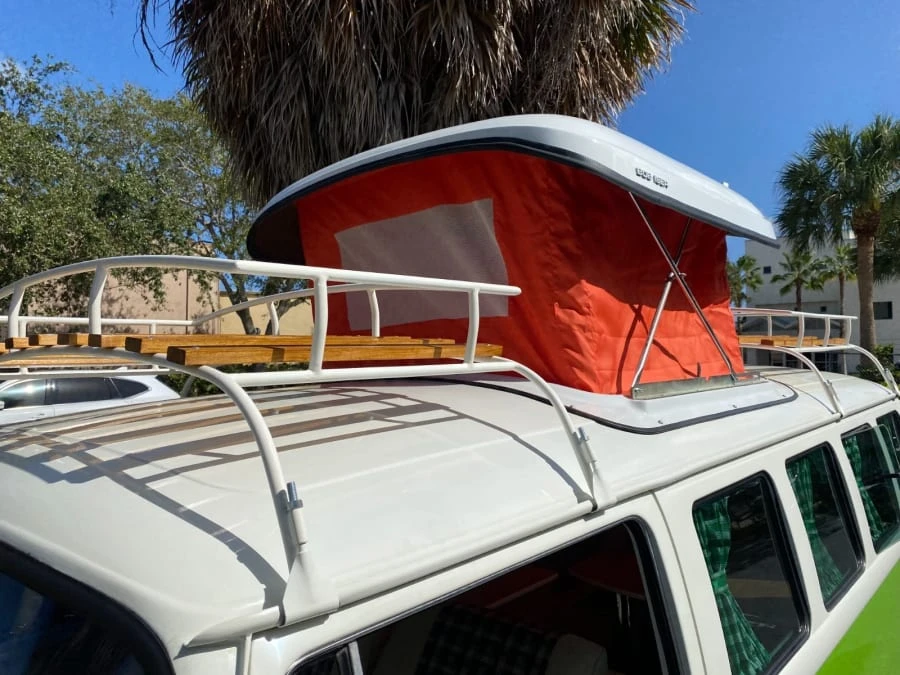 1992 Volkswagen Bay-Window Bus - Image 23 of 30