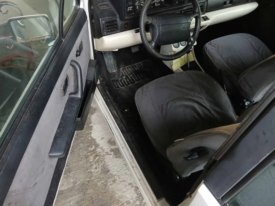 1992 Volkswagen Golf Cabrio Mk3 - Image 8 of 9