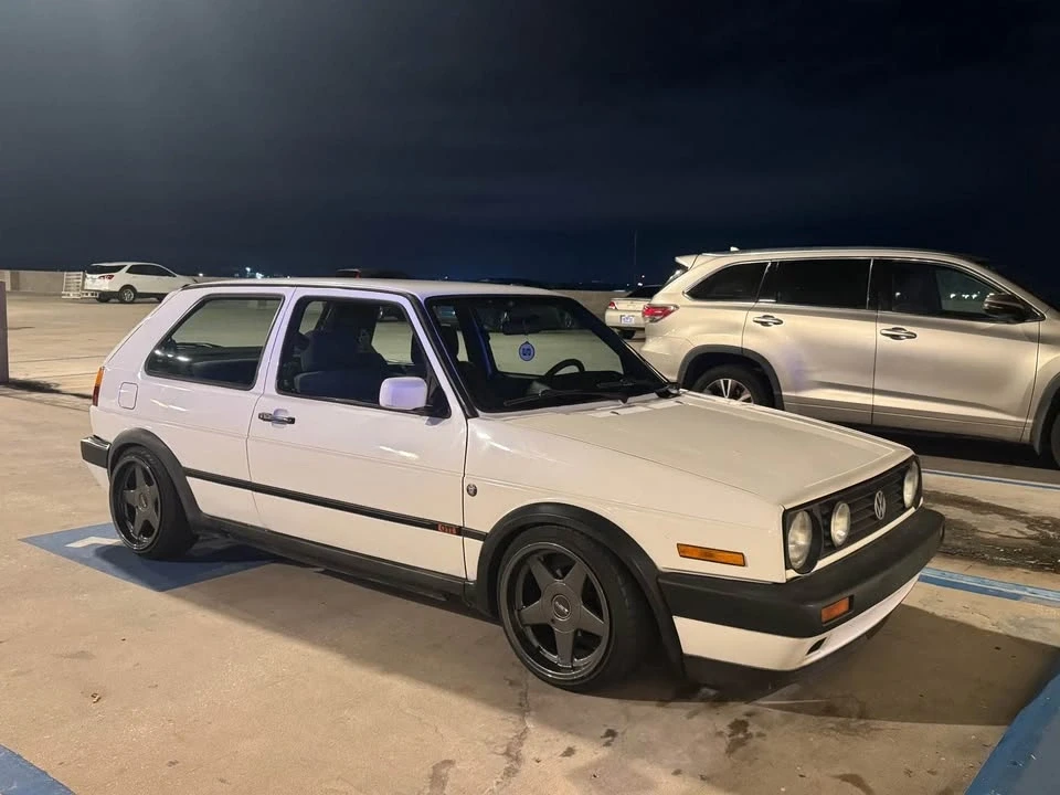 1992 Volkswagen GTI Mk3 - Image 2 of 7