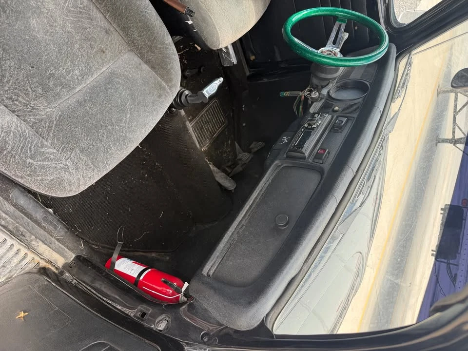 1992 Volkswagen Beetle (1980-2003) - Image 6 of 7