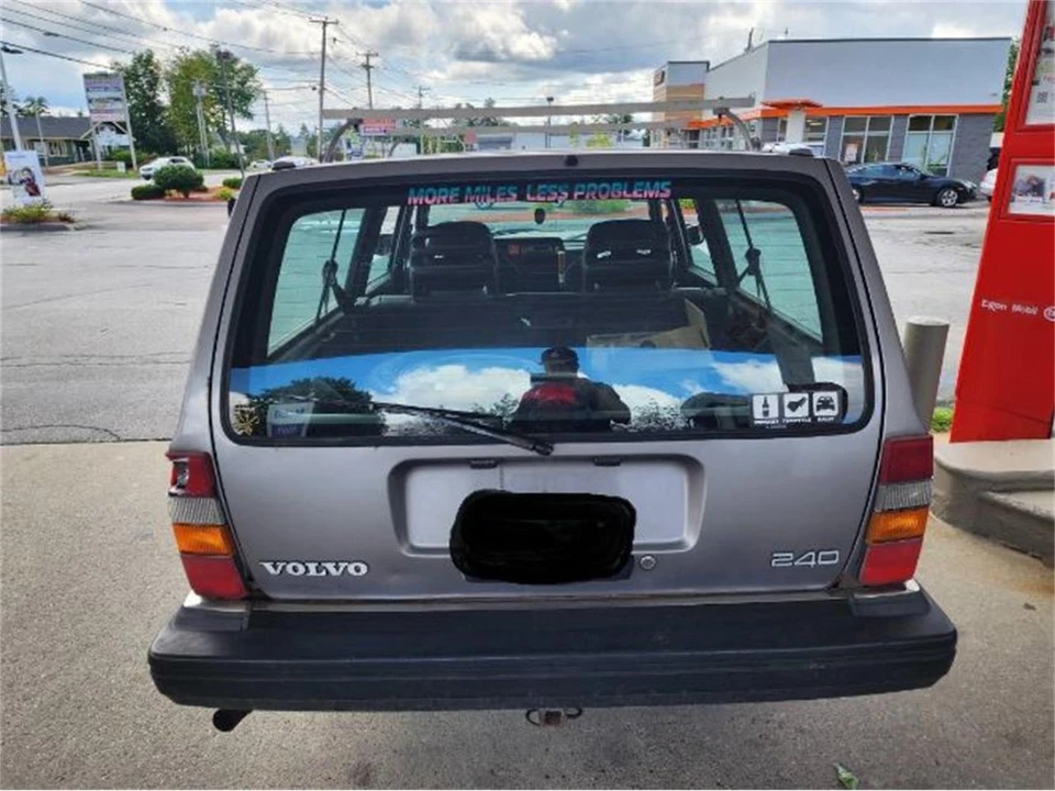 1992 Volvo 244 - Image 7 of 25