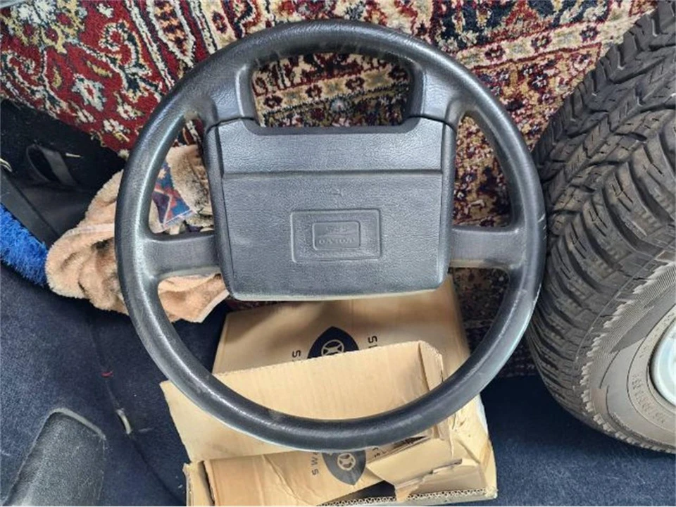 1992 Volvo 244 - Image 19 of 25
