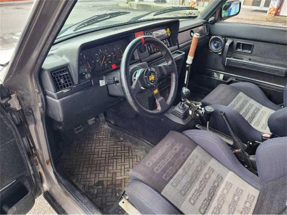 1992 Volvo 244 - Image 11 of 25