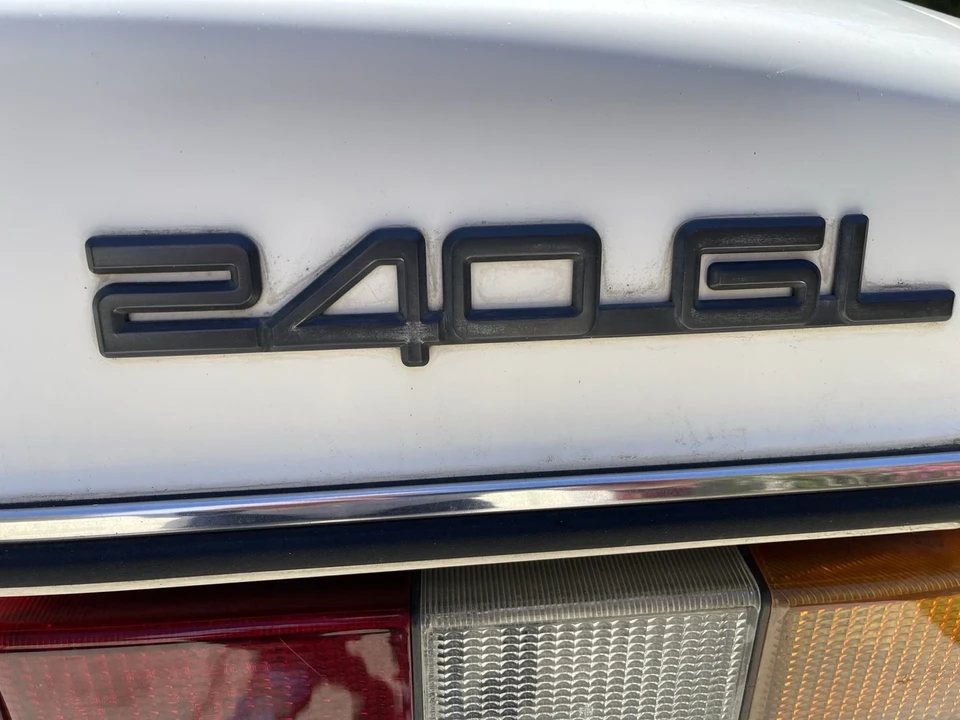 1992 Volvo 244 - Image 4 of 8