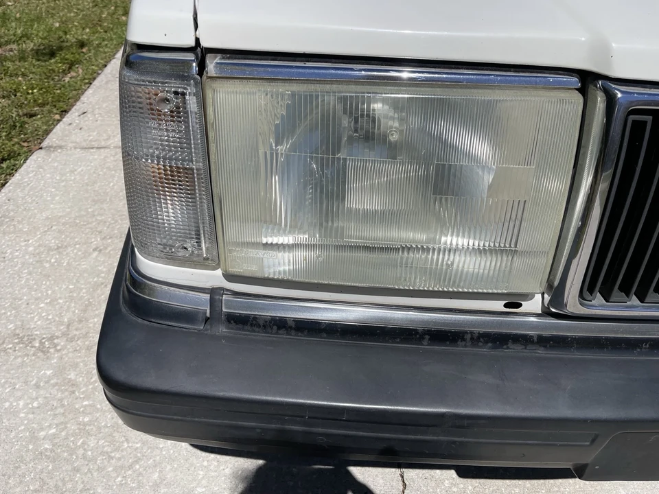 1992 Volvo 244 - Image 3 of 8