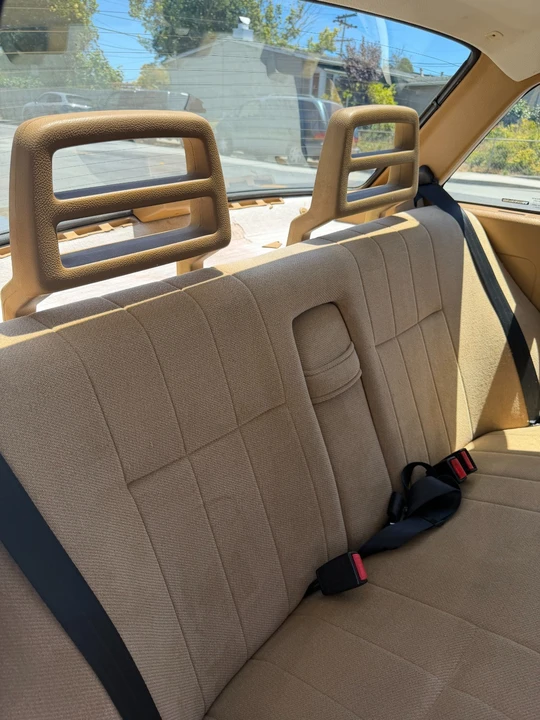 1992 Volvo 244 - Image 24 of 30