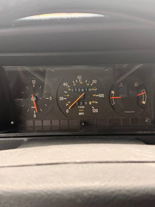 1992 Volvo 200 Series - Image 13 of 16