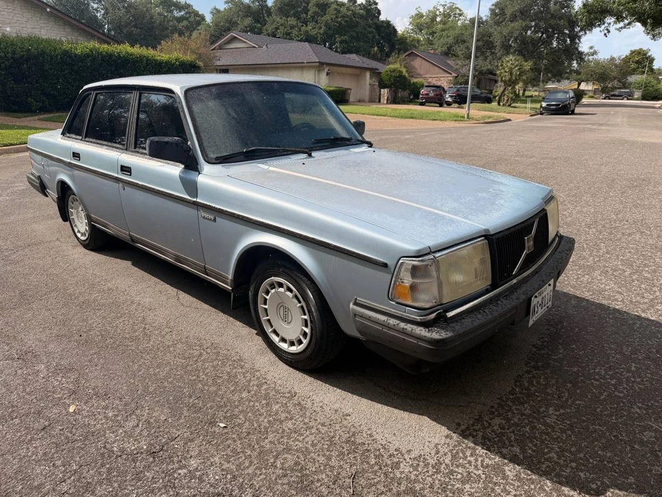 1992 Volvo 200 Series - Image 5 of 16