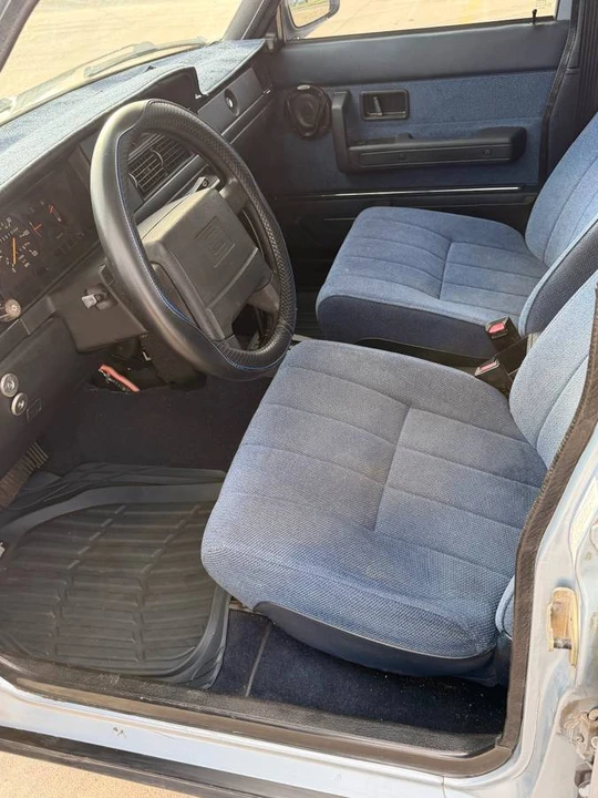1992 Volvo 200 Series - Image 9 of 16
