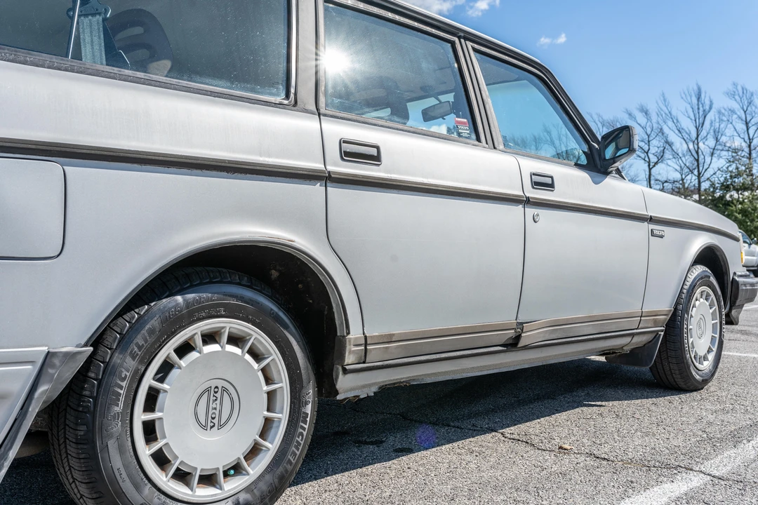 1992 Volvo 245 - Image 31 of 31