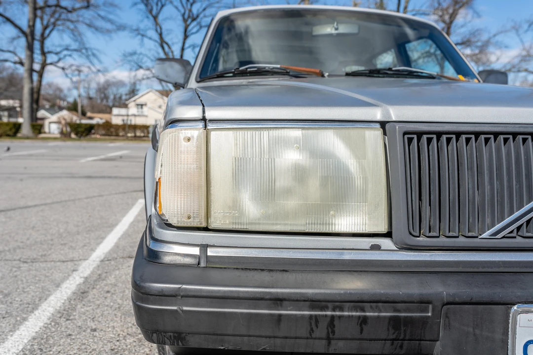 1992 Volvo 245 - Image 12 of 31