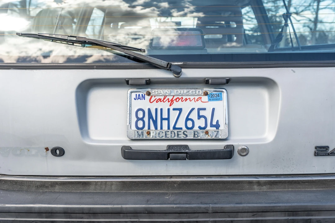1992 Volvo 245 - Image 27 of 31