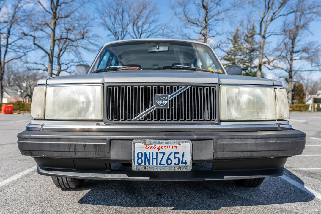 1992 Volvo 245 - Image 6 of 31
