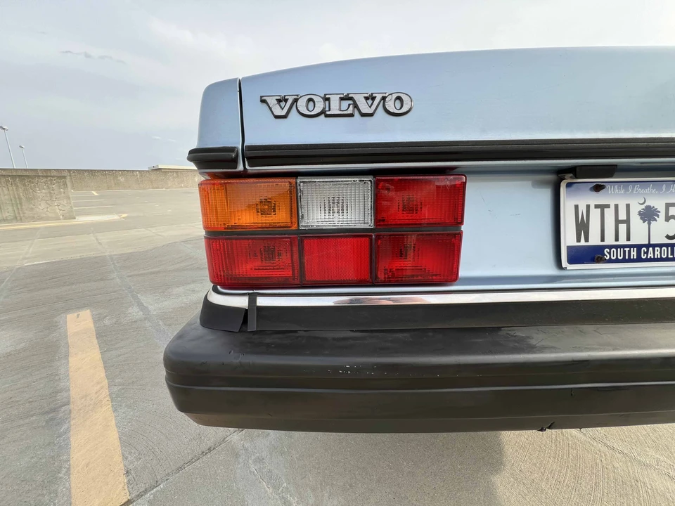 1992 Volvo 244 - Image 30 of 31