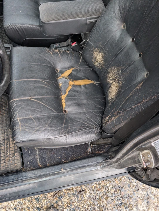 1992 Volvo 244 - Image 14 of 21