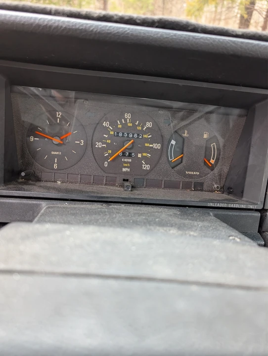 1992 Volvo 244 - Image 12 of 21