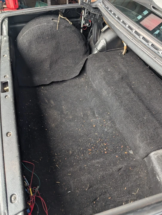 1992 Volvo 244 - Image 18 of 21