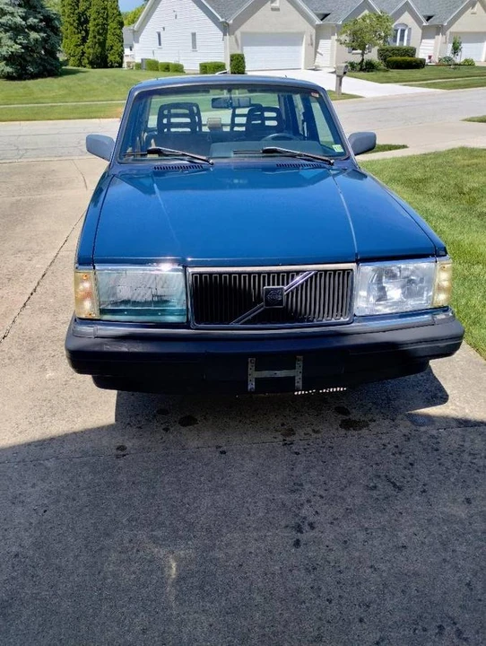 1992 Volvo 200 Series - Image 2 of 4