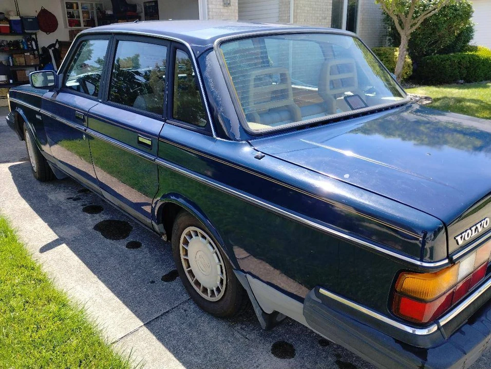 1992 Volvo 200 Series - Image 3 of 4