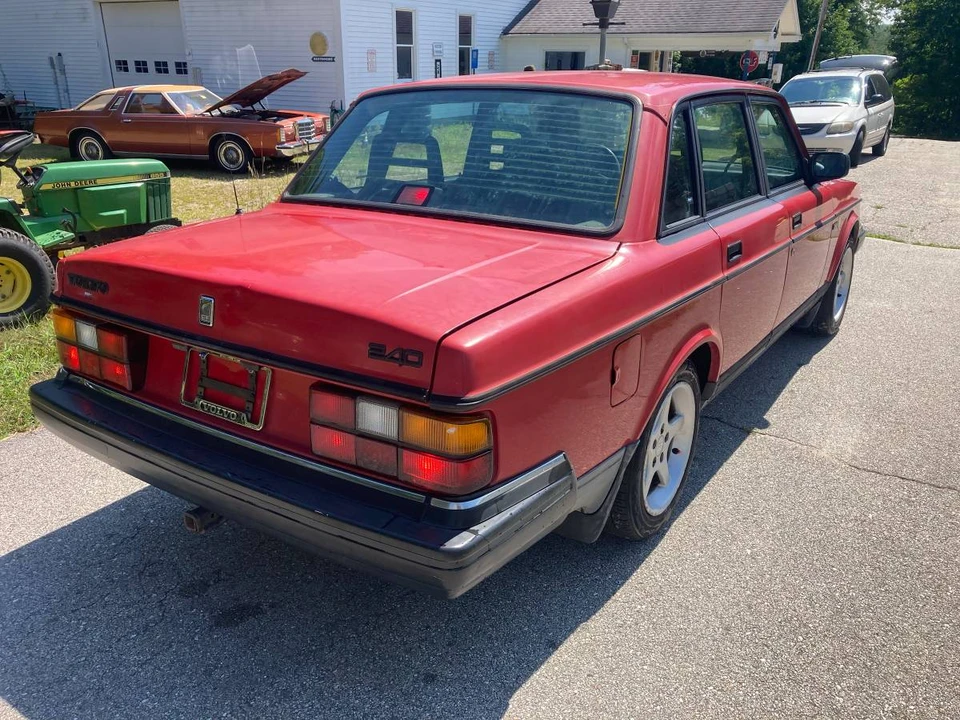 1992 Volvo 244 - Image 3 of 6