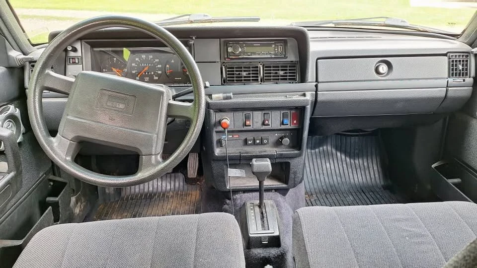 1992 Volvo 244 - Image 3 of 6