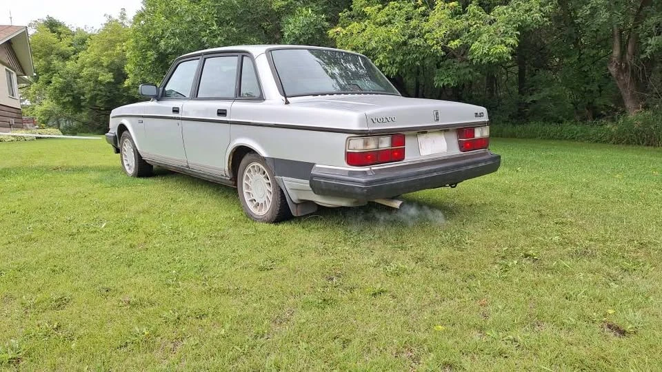 1992 Volvo 244 - Image 2 of 6