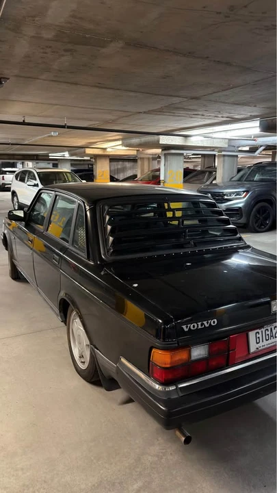 1992 Volvo 244 - Image 5 of 11