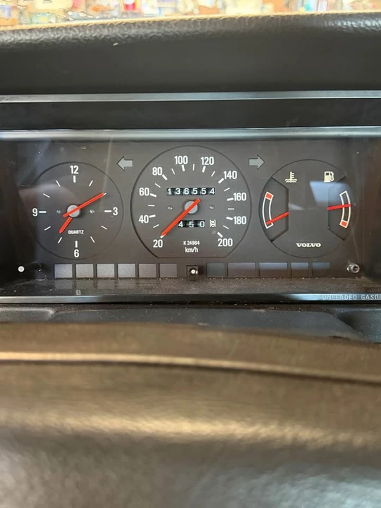 1992 Volvo 244 - Image 15 of 16