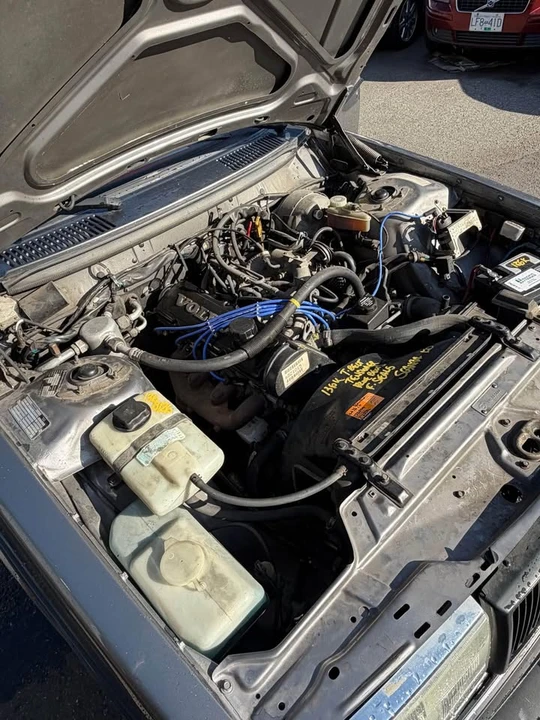 1992 Volvo 244 - Image 13 of 16