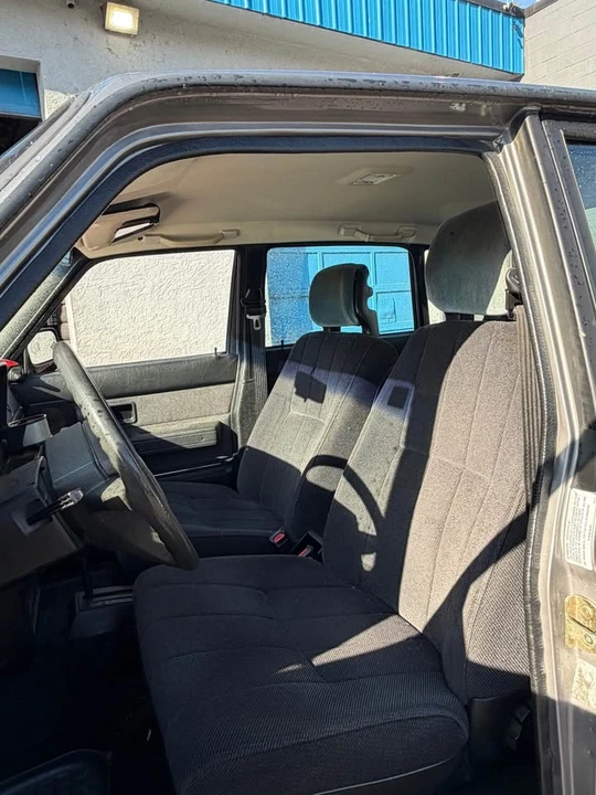 1992 Volvo 244 - Image 12 of 16