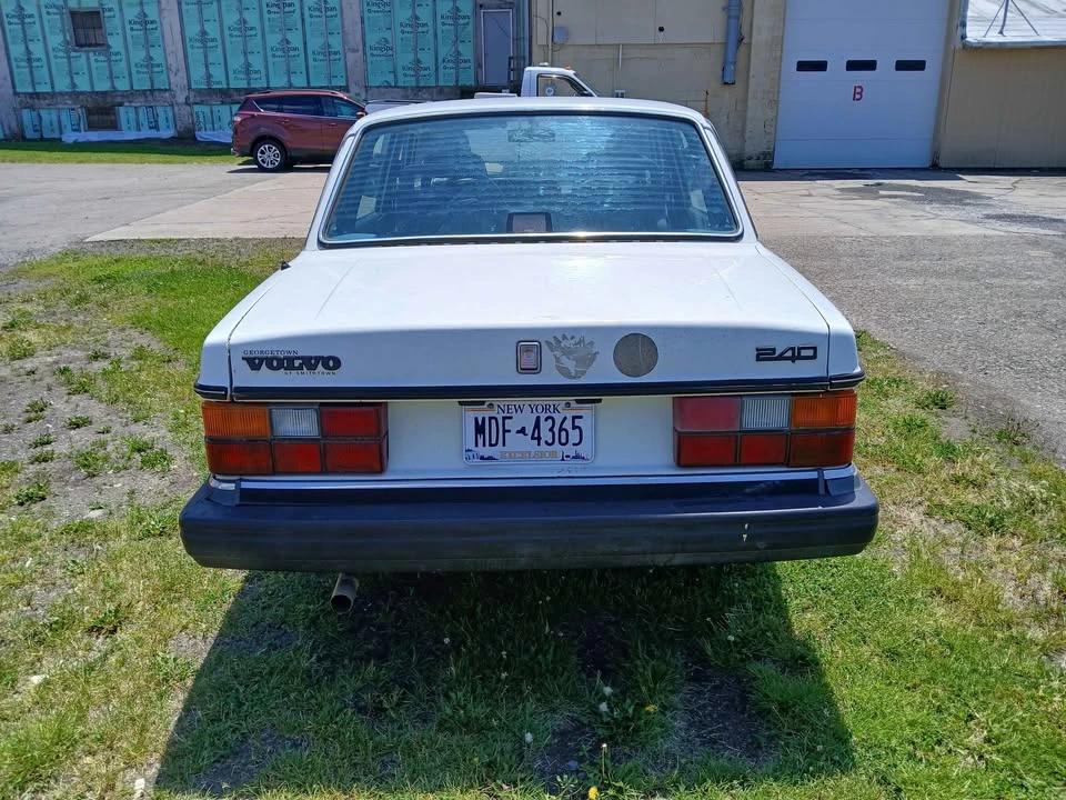 1992 Volvo 244 - Image 4 of 6