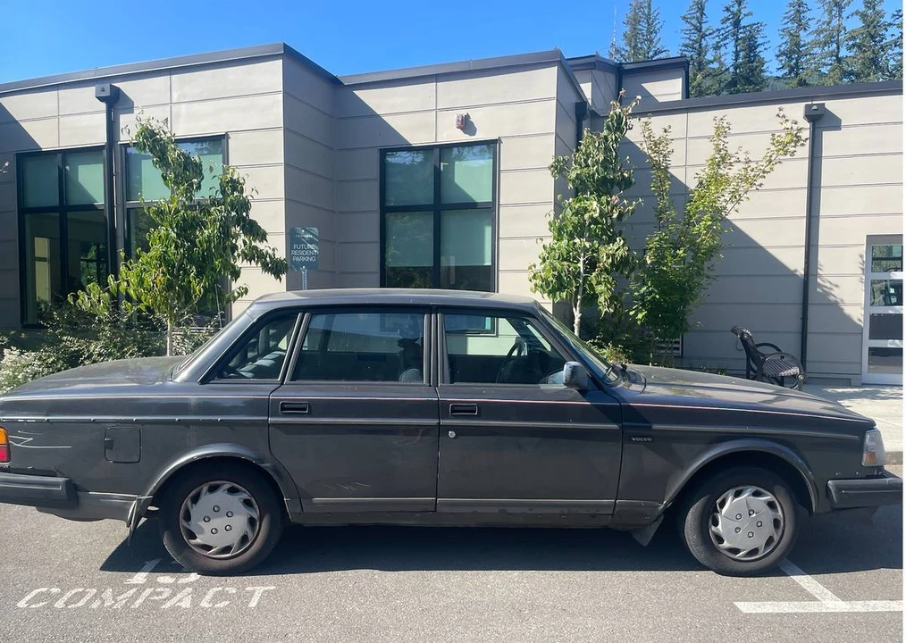 1992 Volvo 244 - Image 4 of 6