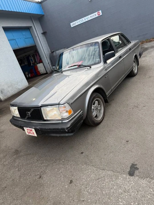 1992 Volvo 244 - Image 2 of 16
