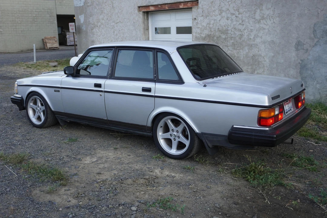 1992 Volvo 244 - Image 22 of 31