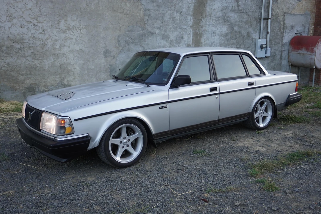 1992 Volvo 244 - Image 14 of 31