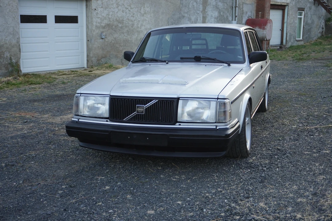 1992 Volvo 244 - Image 7 of 31