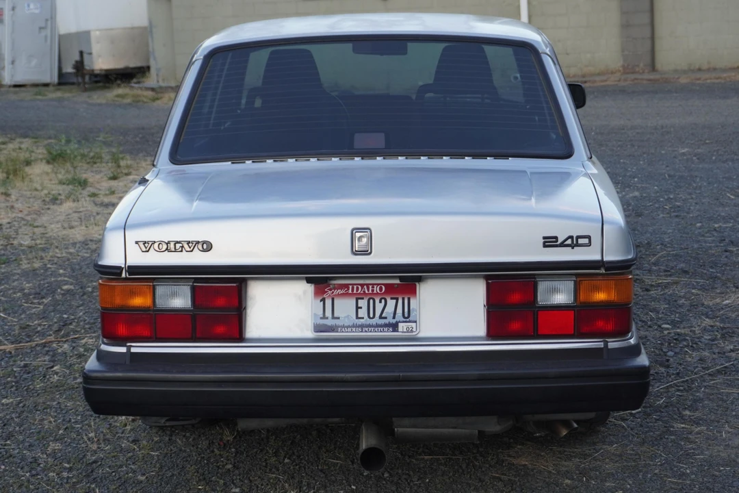 1992 Volvo 244 - Image 5 of 31