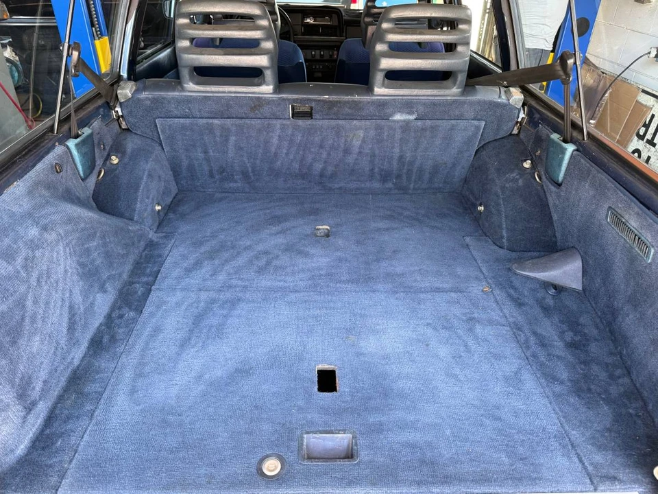 1992 Volvo 245 - Image 16 of 24