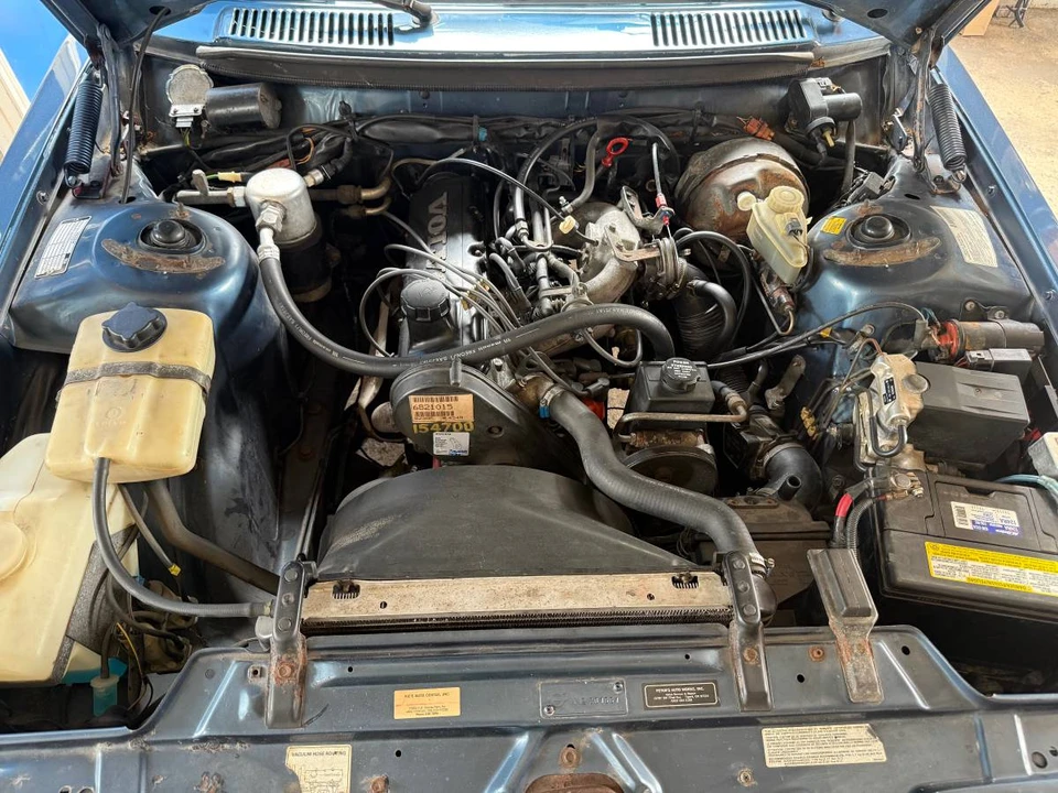 1992 Volvo 245 - Image 8 of 24