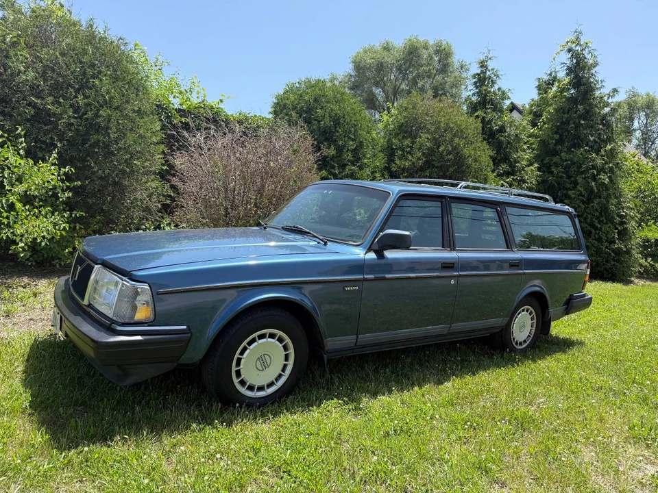1992 Volvo 245 - Image 19 of 24