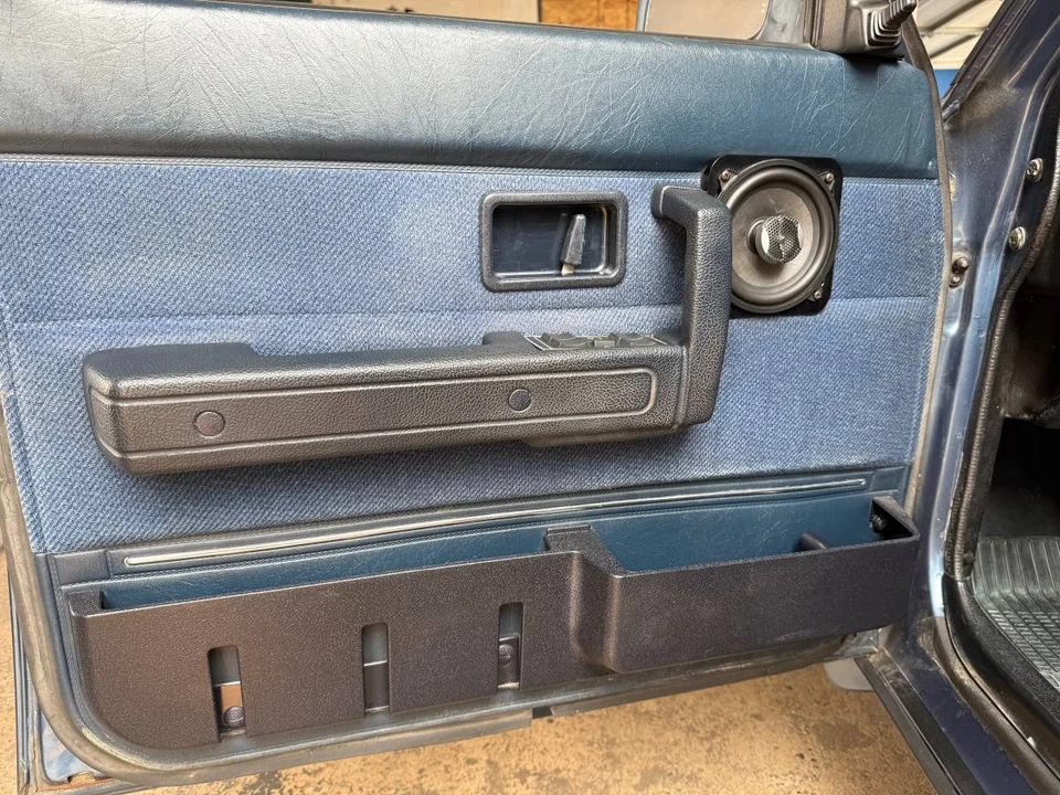 1992 Volvo 245 - Image 21 of 24