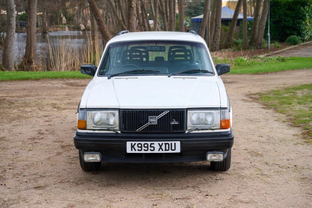 1992 Volvo 244 - Image 2 of 30