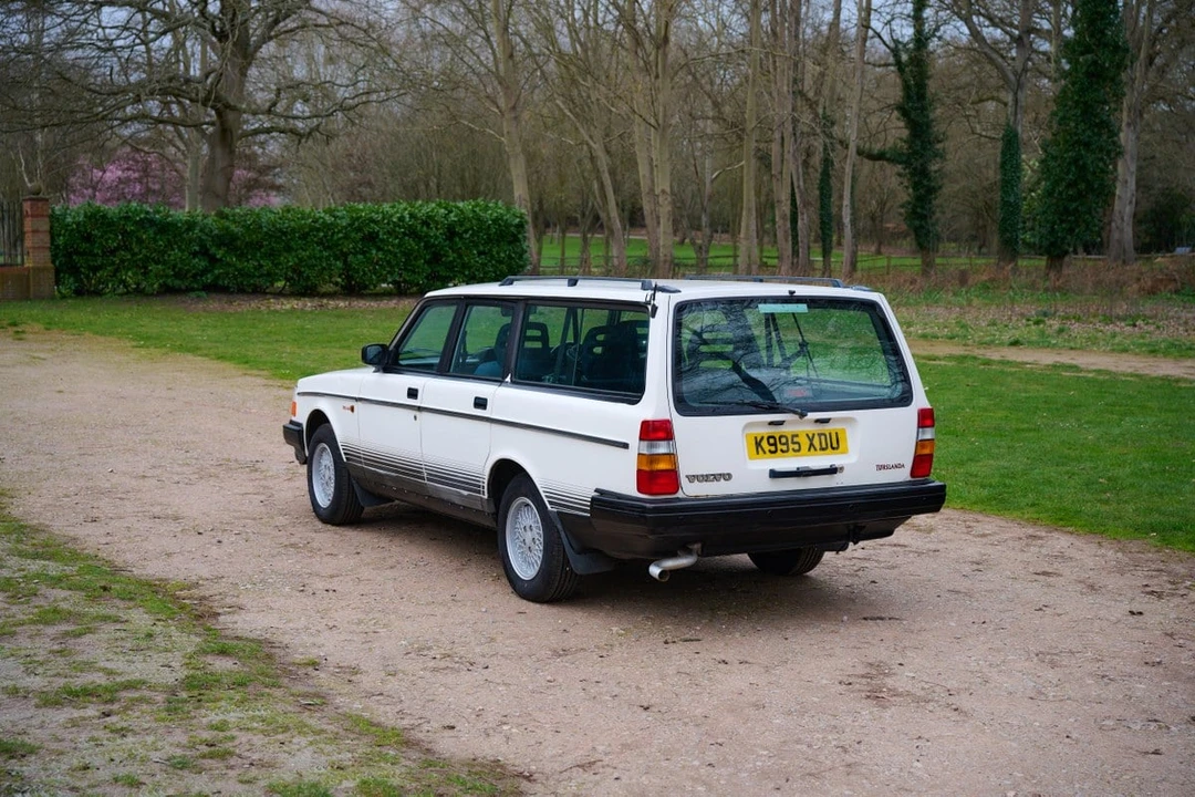 1992 Volvo 244 - Image 12 of 30