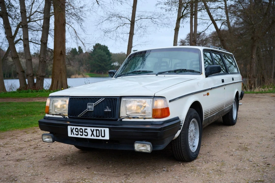 1992 Volvo 244 - Image 15 of 30