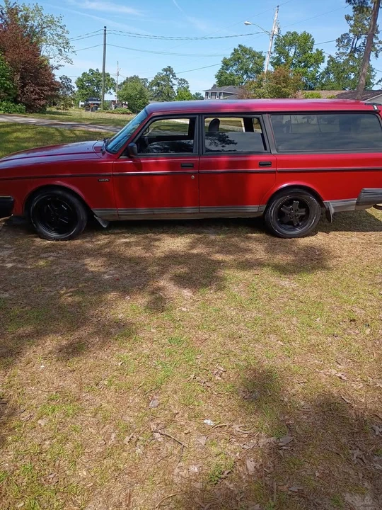 1992 Volvo 245 - Image 2 of 3