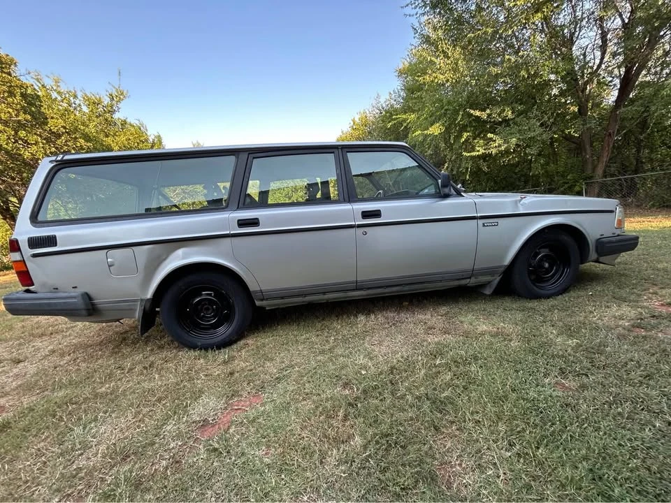 1992 Volvo 245 - Image 3 of 9